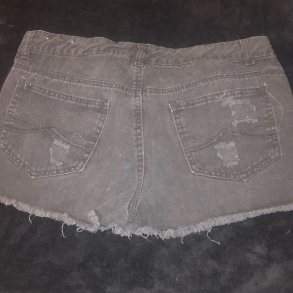 Shorts - Picture 2 of 2